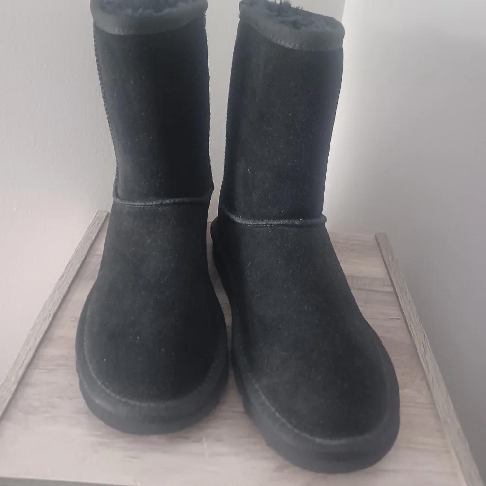 Time And Tru Leather Fur Lined Boots Sz 6